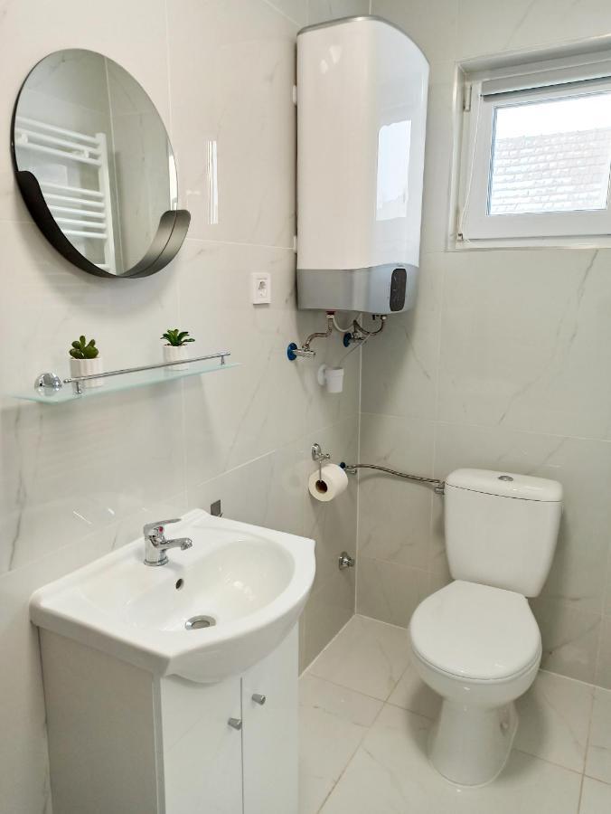 Grafit Apartmanok Hajdúnánás Exterior foto